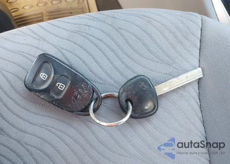 2012 Hyundai Accent Gls from USA, damaged, VIN KMHCU4AE6CU211554